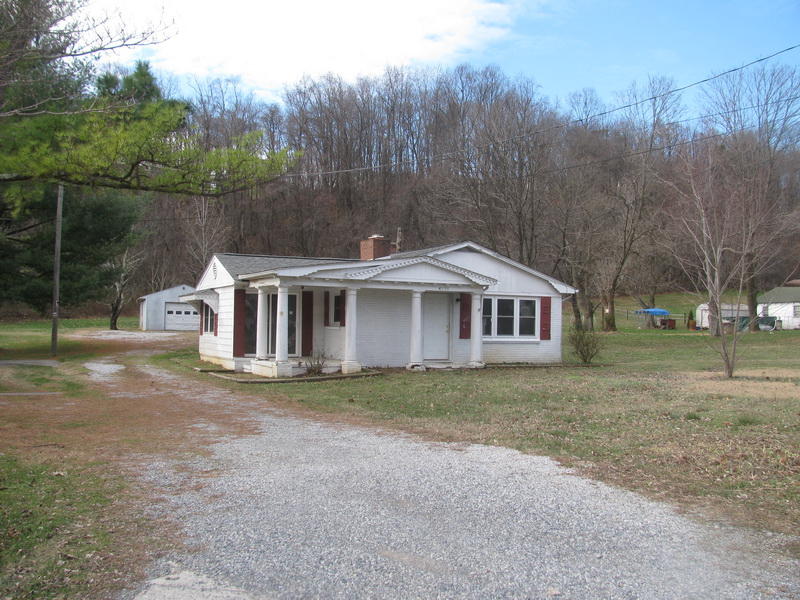 4526 Stypes Branch Road Salem, VA 24153 - Photo 1 of 13 FRONT