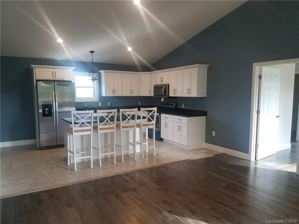 529 Causby Road Morganton, NC 28655 - Photo 4 of 13 Gallery Image 4