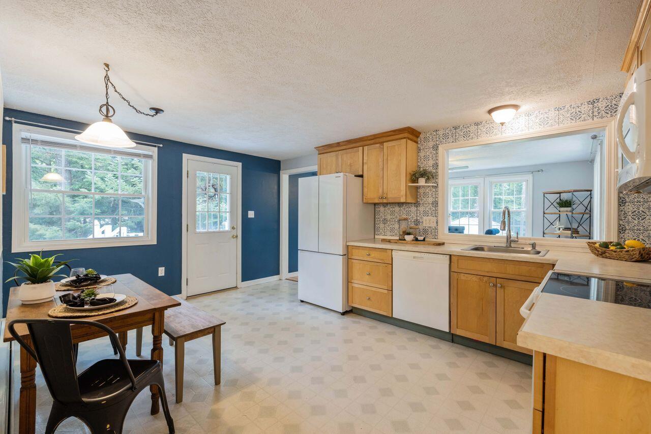 136 Canterbury Road Wells, ME 04090 - Photo 8 of 41 3G0A1977