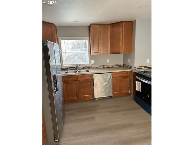 $870,000 | 5103 Northeast 42nd Avenue, Portland, OR 97218