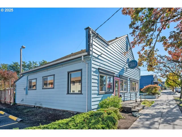 $870,000 | 5103 Northeast 42nd Avenue, Portland, OR 97218