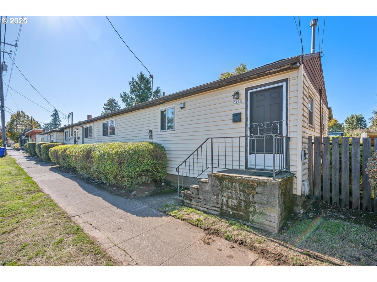 5103 Northeast 42nd Avenue Portland, OR 97218 - Photo 34 of 34