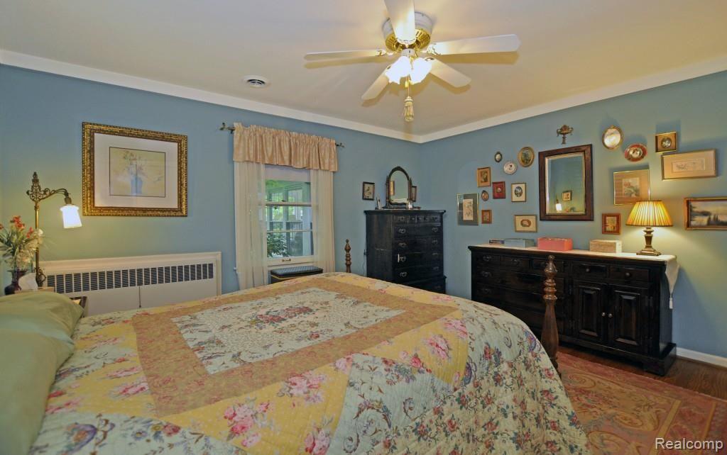 266 Lothrop Road Grosse Pointe, MI 48236 - Photo 22 of 36