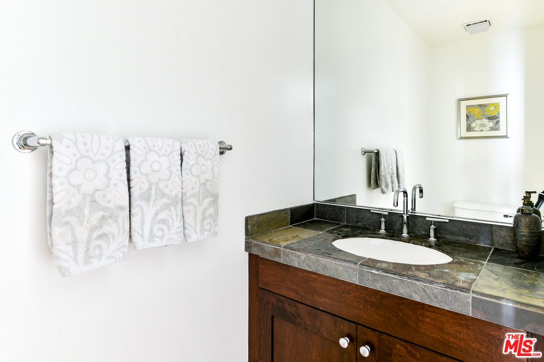 7301 Vista Del Mar, Unit 40 Playa del Rey, CA 90293 - Photo 14 of 29 a sink and a mirror