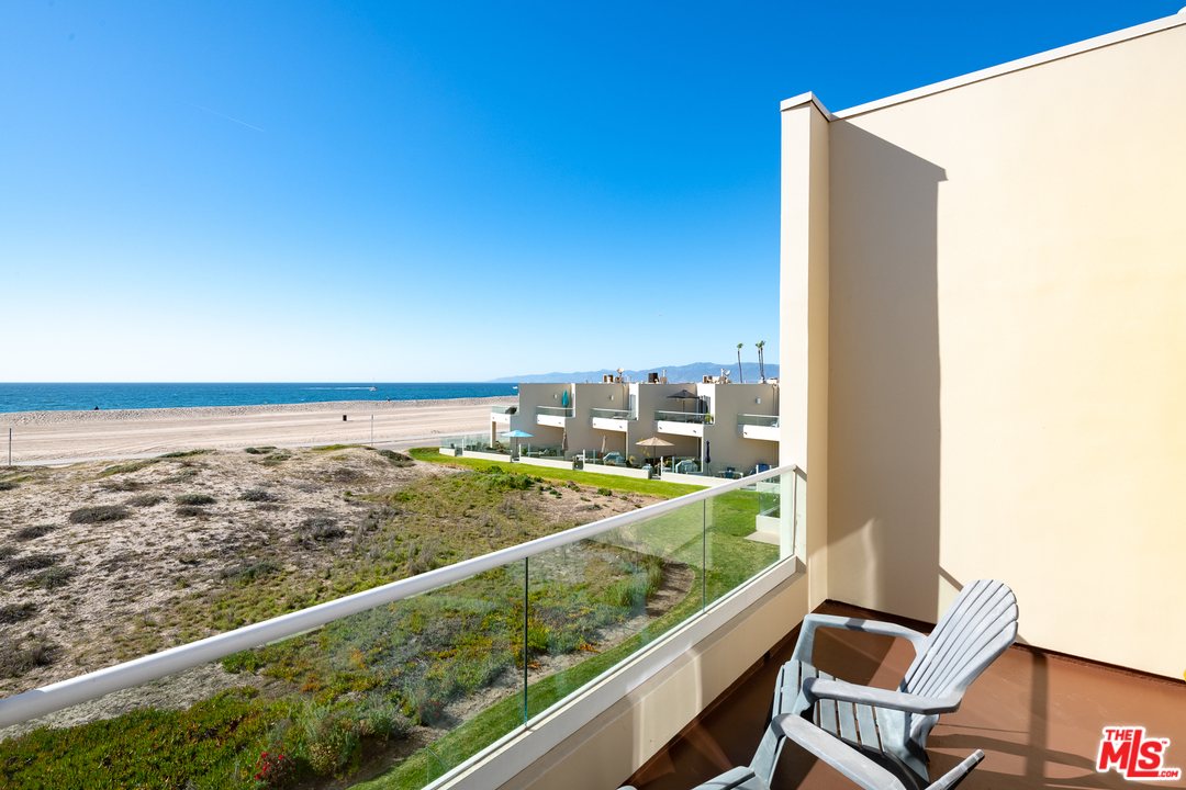 7301 Vista Del Mar, Unit 40 Playa del Rey, CA 90293 - Photo 17 of 29 a view of a balcony with an ocean view