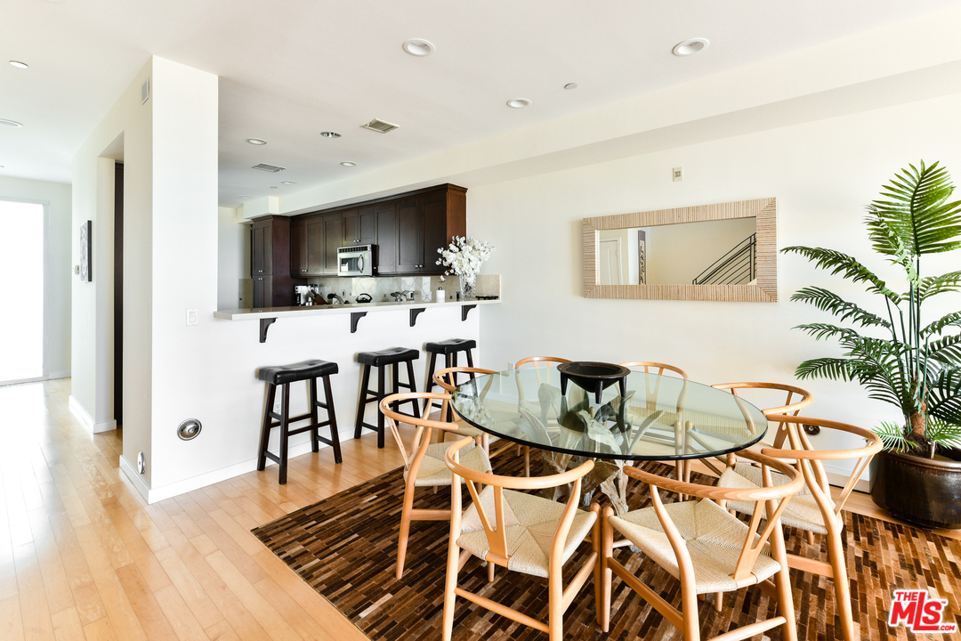 7301 Vista Del Mar, Unit 40 Playa del Rey, CA 90293 - Photo 9 of 29 a living room with furniture and a flat screen tv