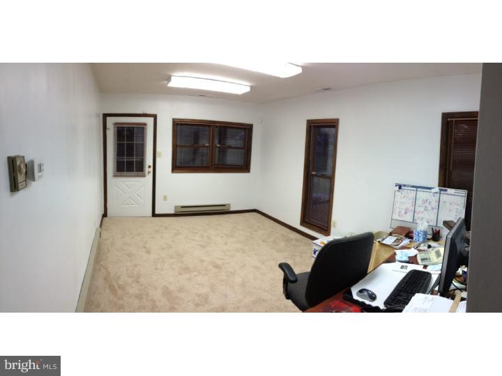 417 Yoder Road Harleysville, PA 19438 - Photo 19 of 21 Office / Study