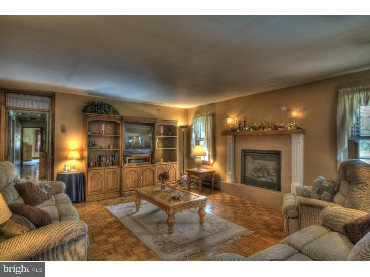 417 Yoder Road Harleysville, PA 19438 - Photo 4 of 21 Family Room
