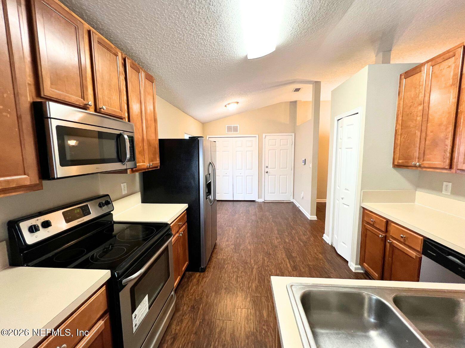 1960 McGirts Point Boulevard Jacksonville, FL 32221 - Photo 8 of 18 IMG_4387-brightened