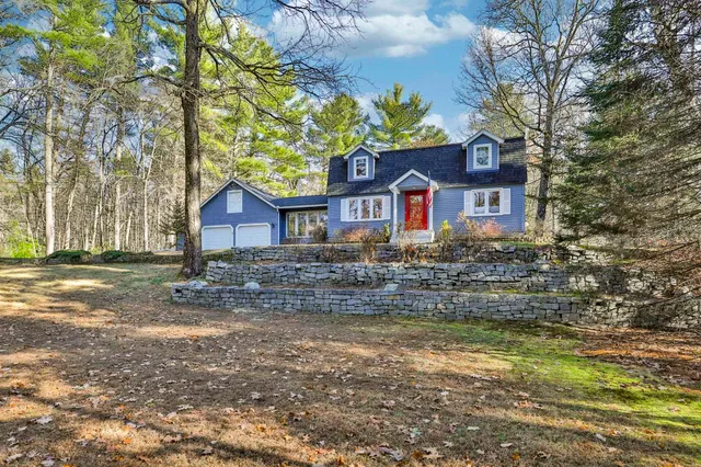 $685,000 | 172 Hayden Road, Hollis, NH 03049