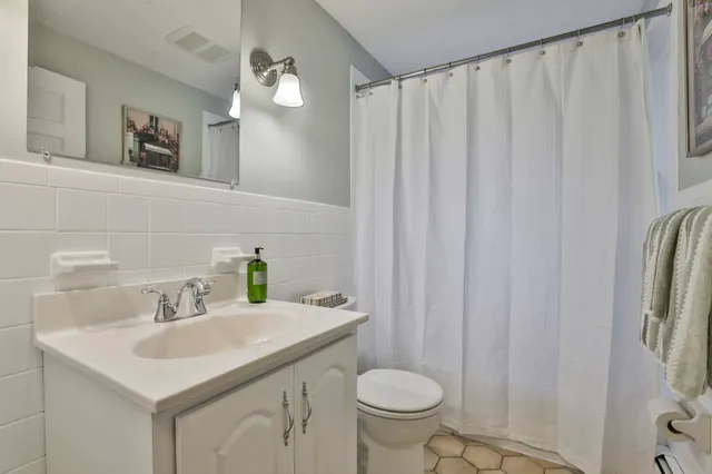 $685,000 | 172 Hayden Road, Hollis, NH 03049