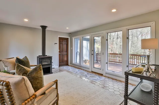 $685,000 | 172 Hayden Road, Hollis, NH 03049