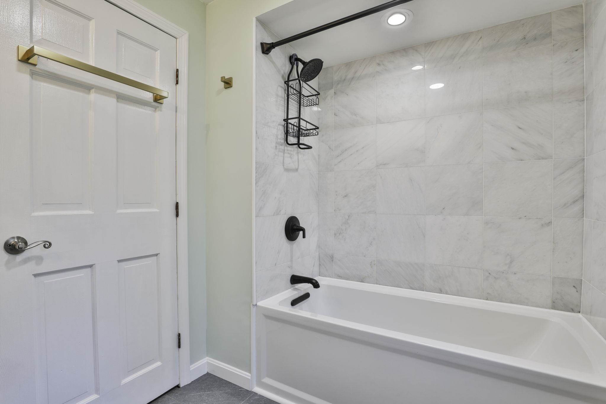 172 Hayden Road Hollis, NH 03049 - Photo 8 of 37