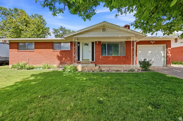 $405,000 | 2348 North 770 West, Clinton, UT 84015