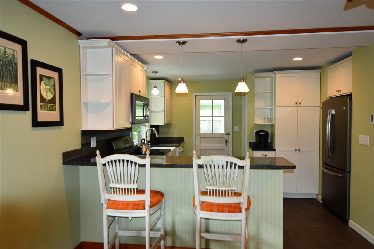 215 Lincoln Avenue Rutland, VT 05701 - Photo 9 of 25