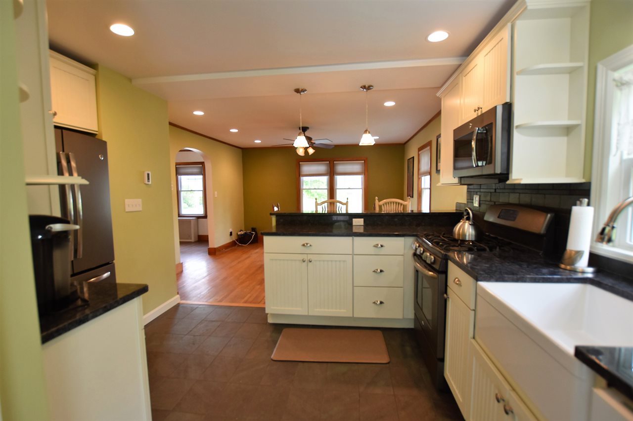 215 Lincoln Avenue Rutland, VT 05701 - Photo 10 of 25