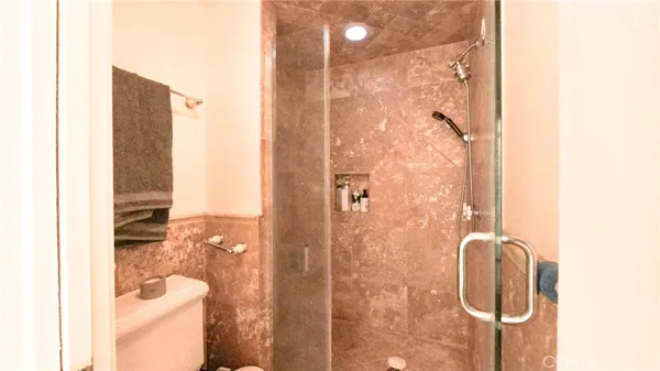 $2,800 | 2575 East 19th Street, Unit 17, Signal Hill, CA 90755