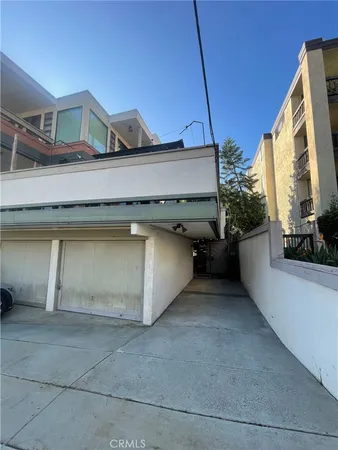 $2,800 | 2575 East 19th Street, Unit 17, Signal Hill, CA 90755