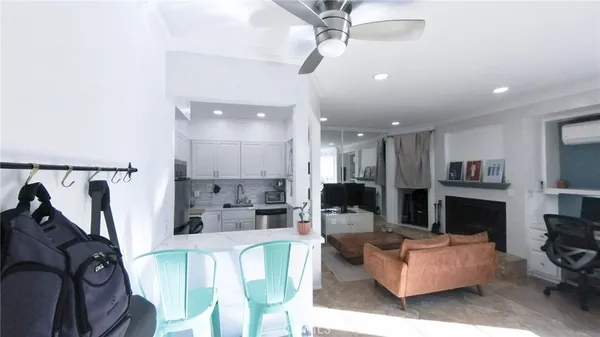 $2,800 | 2575 East 19th Street, Unit 17, Signal Hill, CA 90755
