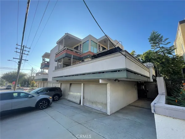 $2,800 | 2575 East 19th Street, Unit 17, Signal Hill, CA 90755