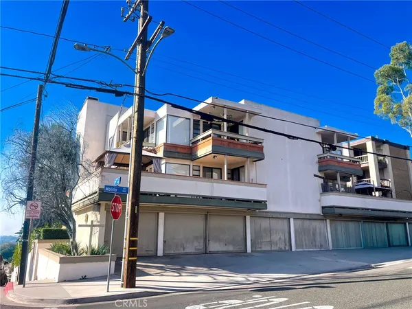 $2,800 | 2575 East 19th Street, Unit 17, Signal Hill, CA 90755