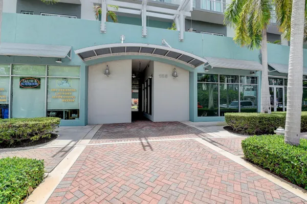 $5,000 | 185 Northeast 4th Avenue, Unit 210, Delray Beach, FL 33483