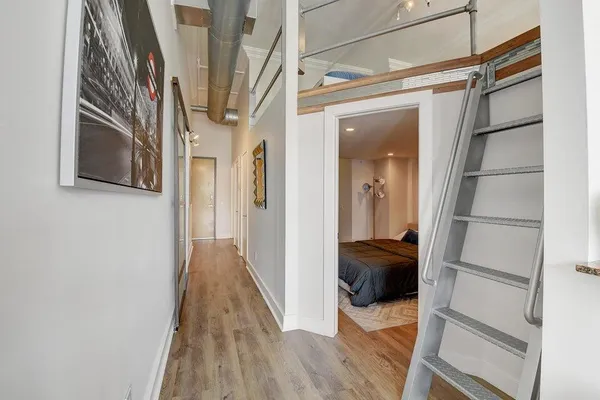 $5,000 | 185 Northeast 4th Avenue, Unit 210, Delray Beach, FL 33483