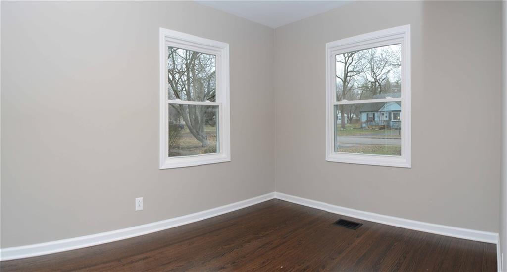 2140 Douglas Road Indianapolis, IN 46220 - Photo 16 of 29 Gallery Image 16