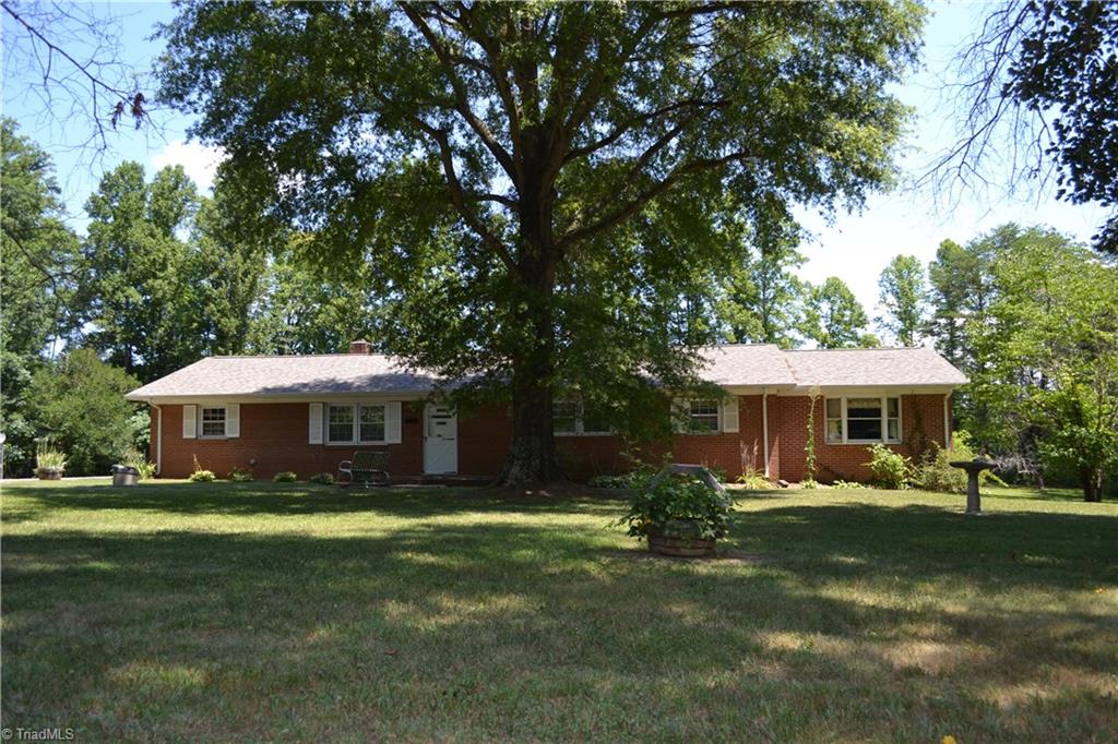 1869 Settle Bridge Road Stoneville, NC 27048 - Photo 3 of 7 Gallery Image 3