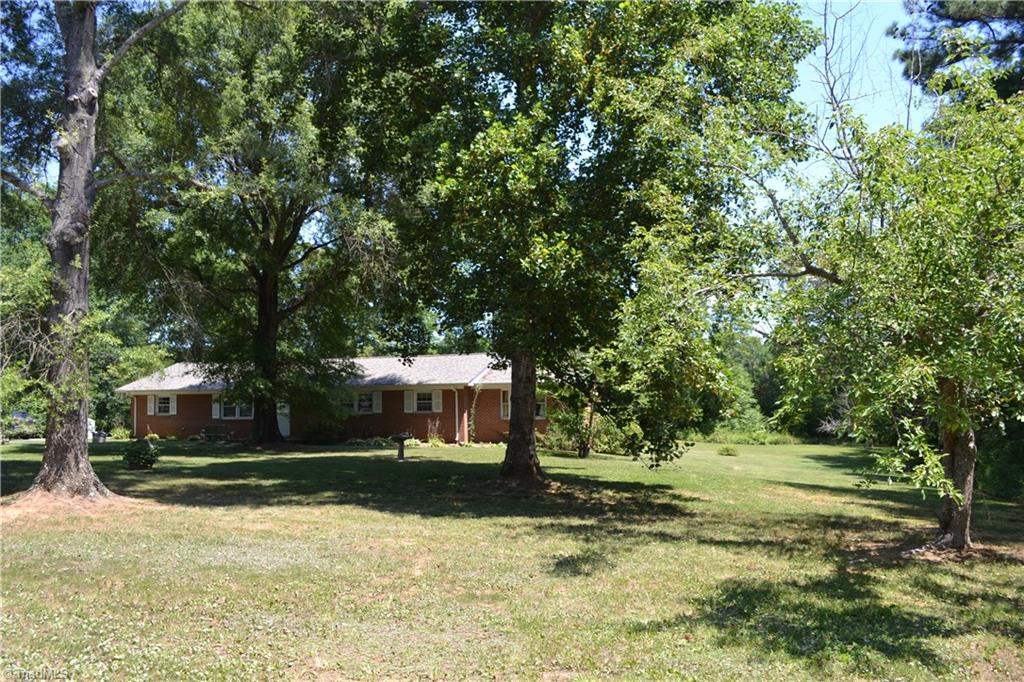 1869 Settle Bridge Road Stoneville, NC 27048 - Photo 6 of 7 Gallery Image 6