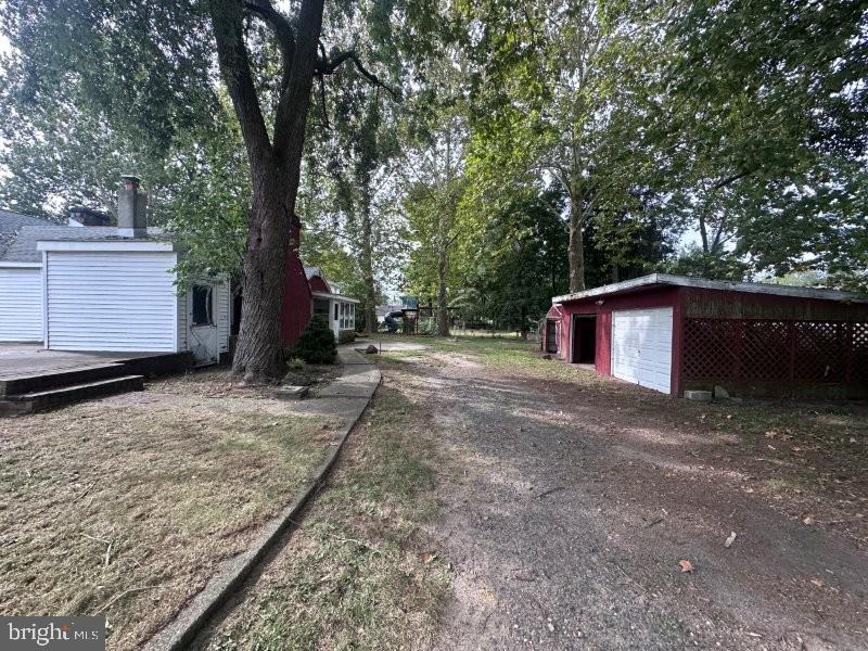 245 Gibbsboro Road Clementon, NJ 08021 - Photo 5 of 29 a view of backyard of house