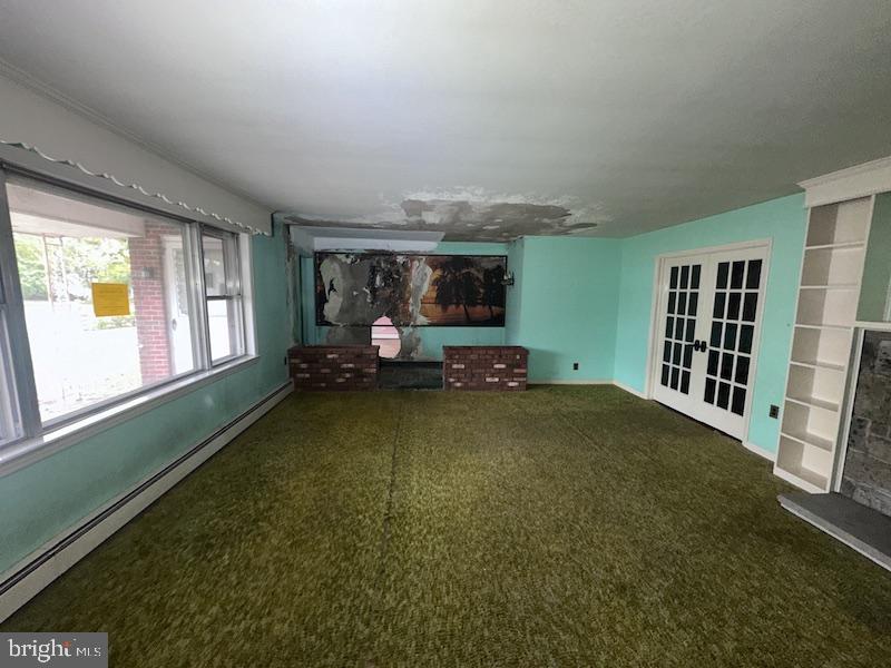 245 Gibbsboro Road Clementon, NJ 08021 - Photo 9 of 29 a living room with furniture and a window