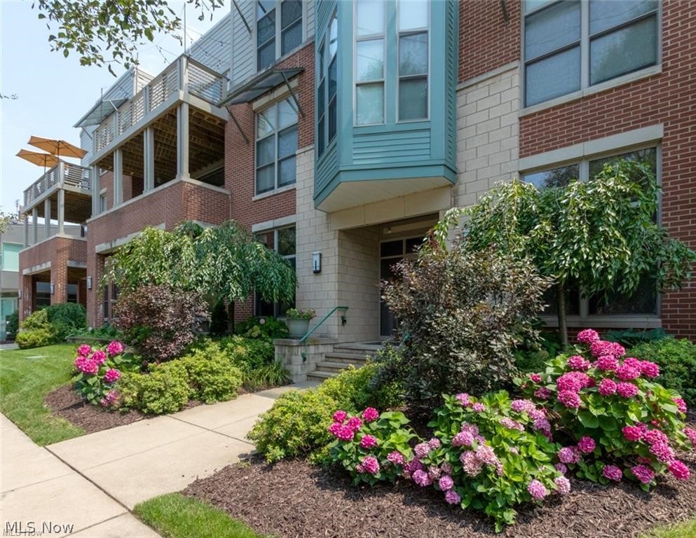 2079 Random Road, Unit 314 Cleveland, OH 44106 - Photo 2 of 29