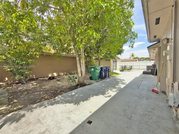 a street view with a street view