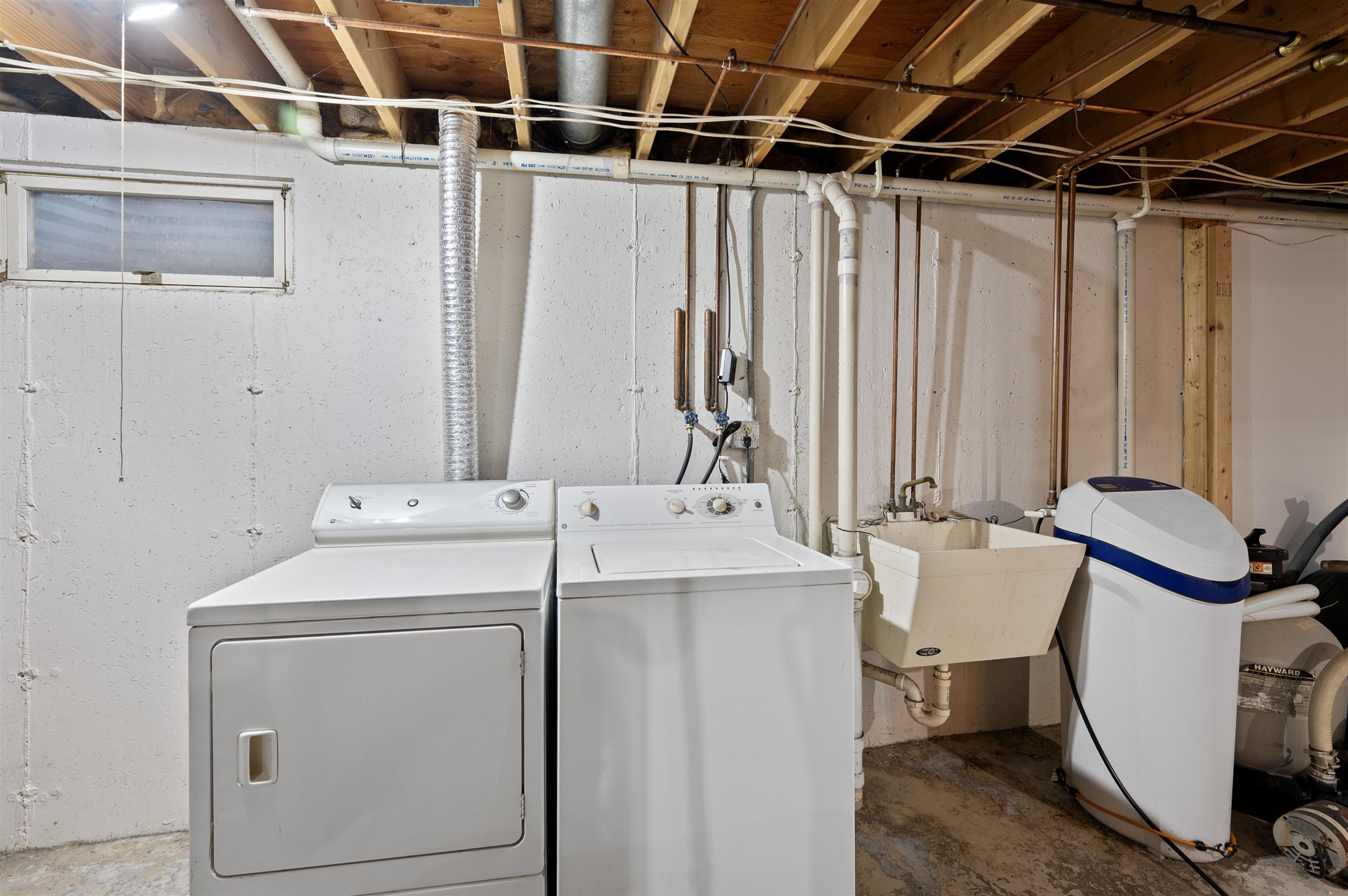 700 Shu-Lar Lane Clinton, WI 53525 - Photo 28 of 33