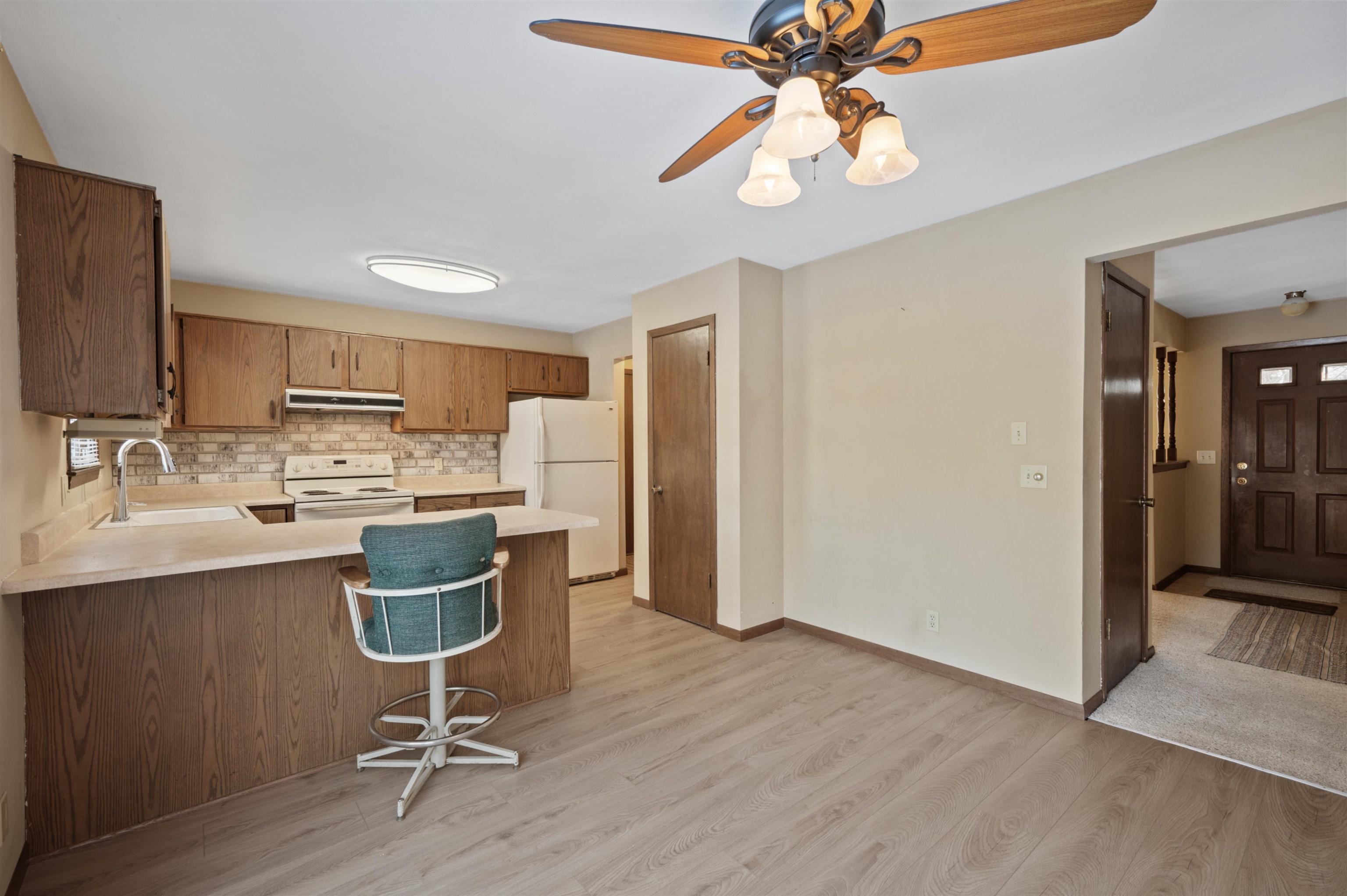 700 Shu-Lar Lane Clinton, WI 53525 - Photo 9 of 33