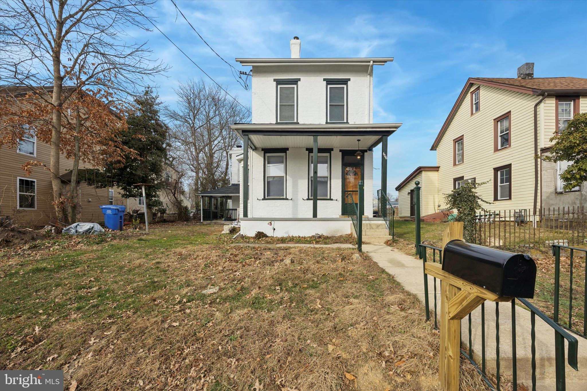 606 Vernon Street Media, PA 19063 - Photo 2 of 26