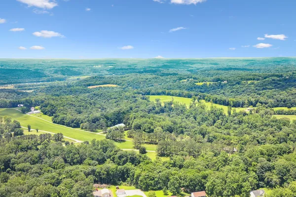 $644,000 | 432 Slow Roll Drive, Chapmansboro, TN 37035