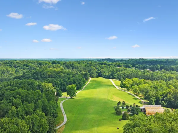 $644,000 | 432 Slow Roll Drive, Chapmansboro, TN 37035