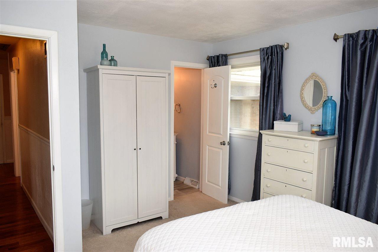 904 Westgate Road Washington, IL 61571 - Photo 18 of 36 Gallery Image 18