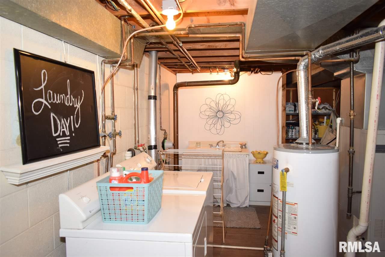 904 Westgate Road Washington, IL 61571 - Photo 29 of 36 Gallery Image 29