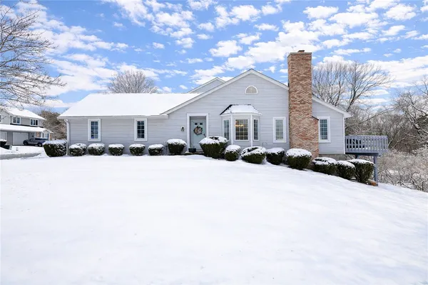 $279,900 | 1 Chenin Run, Perinton, NY 14450