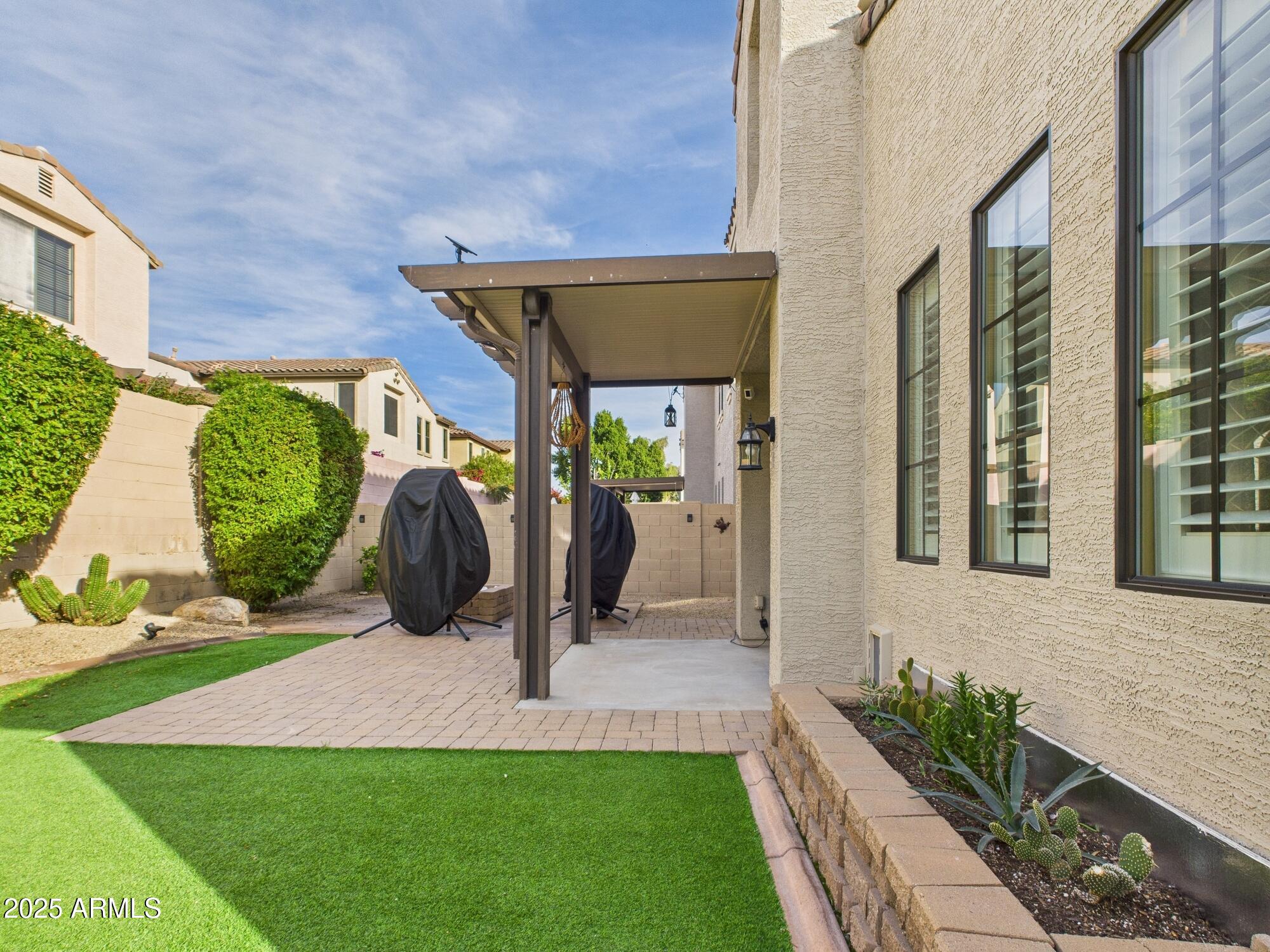 2326 West Sleepy Ranch Road Phoenix, AZ 85085 - Photo 25 of 27 Actual outdoor living spaces