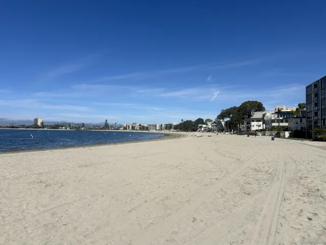$1,395,000 | 3843 Riviera Drive, Unit 1, San Diego, CA 92109