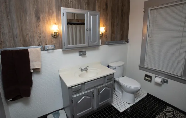 $137,900 | 431 Madison Street, Jackson, MI 49202