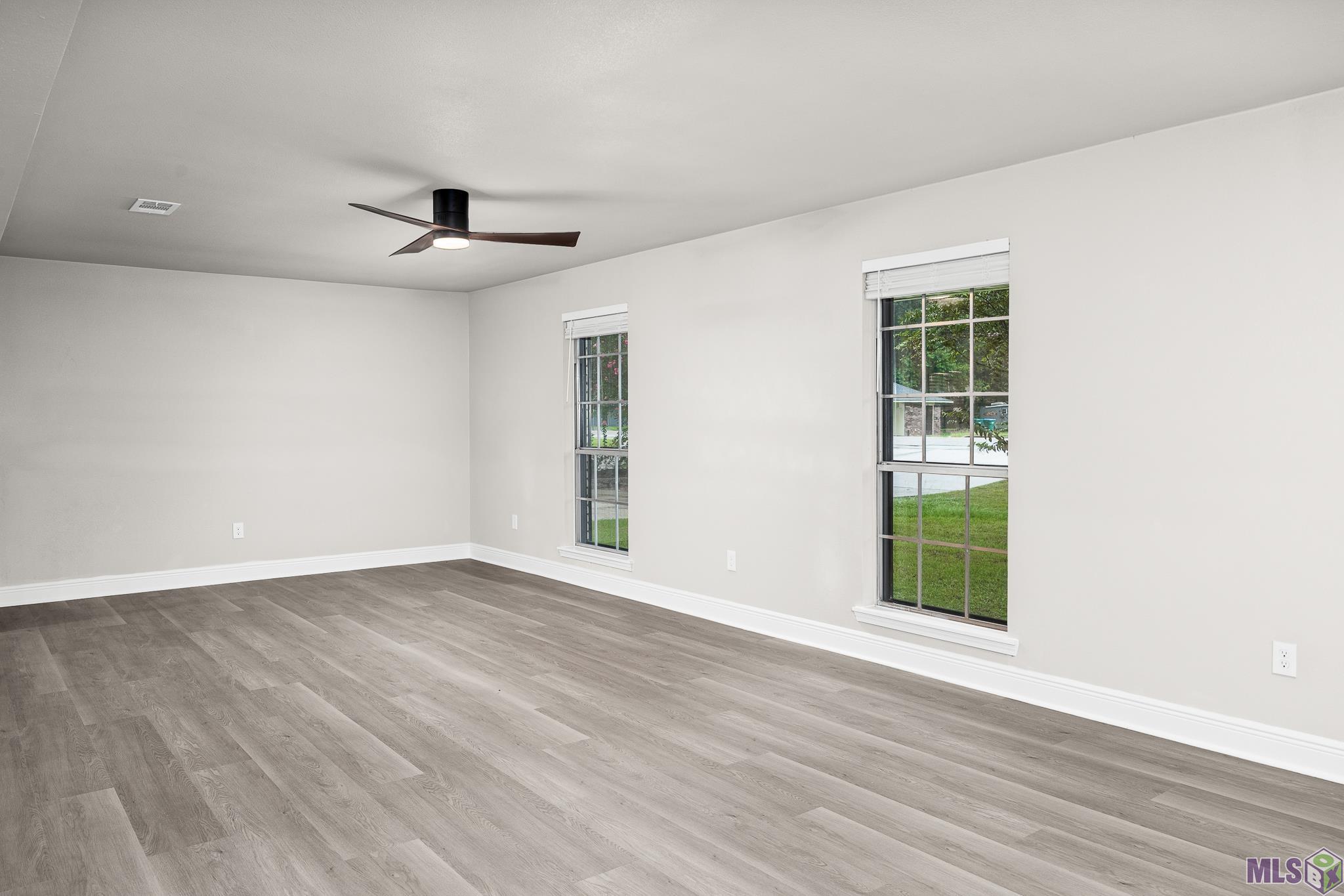 443 Cockerham Road Denham Springs, LA 70726 - Photo 8 of 27 Lving room