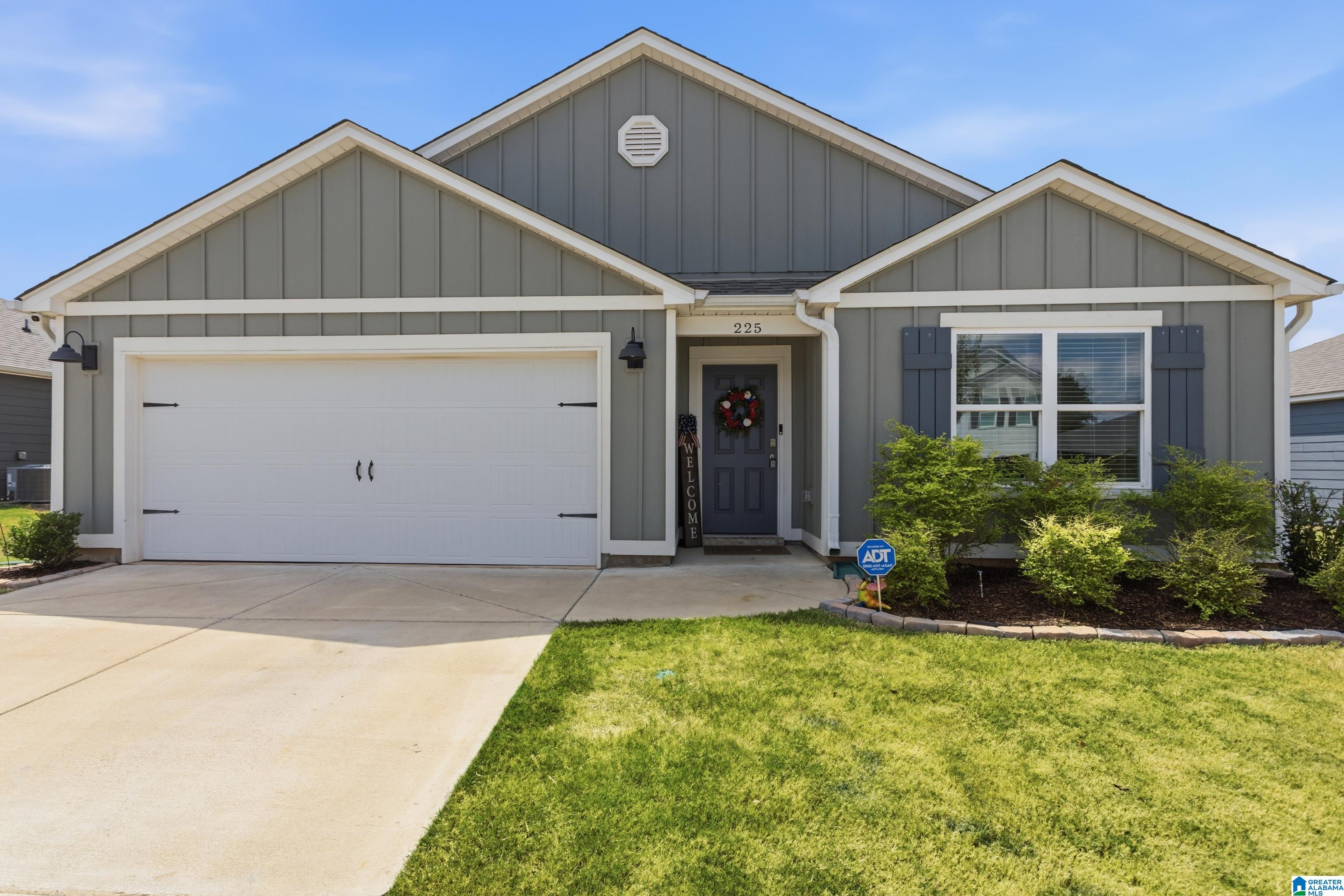 225 Koslin Loop Calera, AL 35040 - Photo 2 of 42 Gallery Image 2