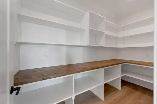 $649,000 | 713 Royal Saint Pats Drive, Wrightstown, WI 54180