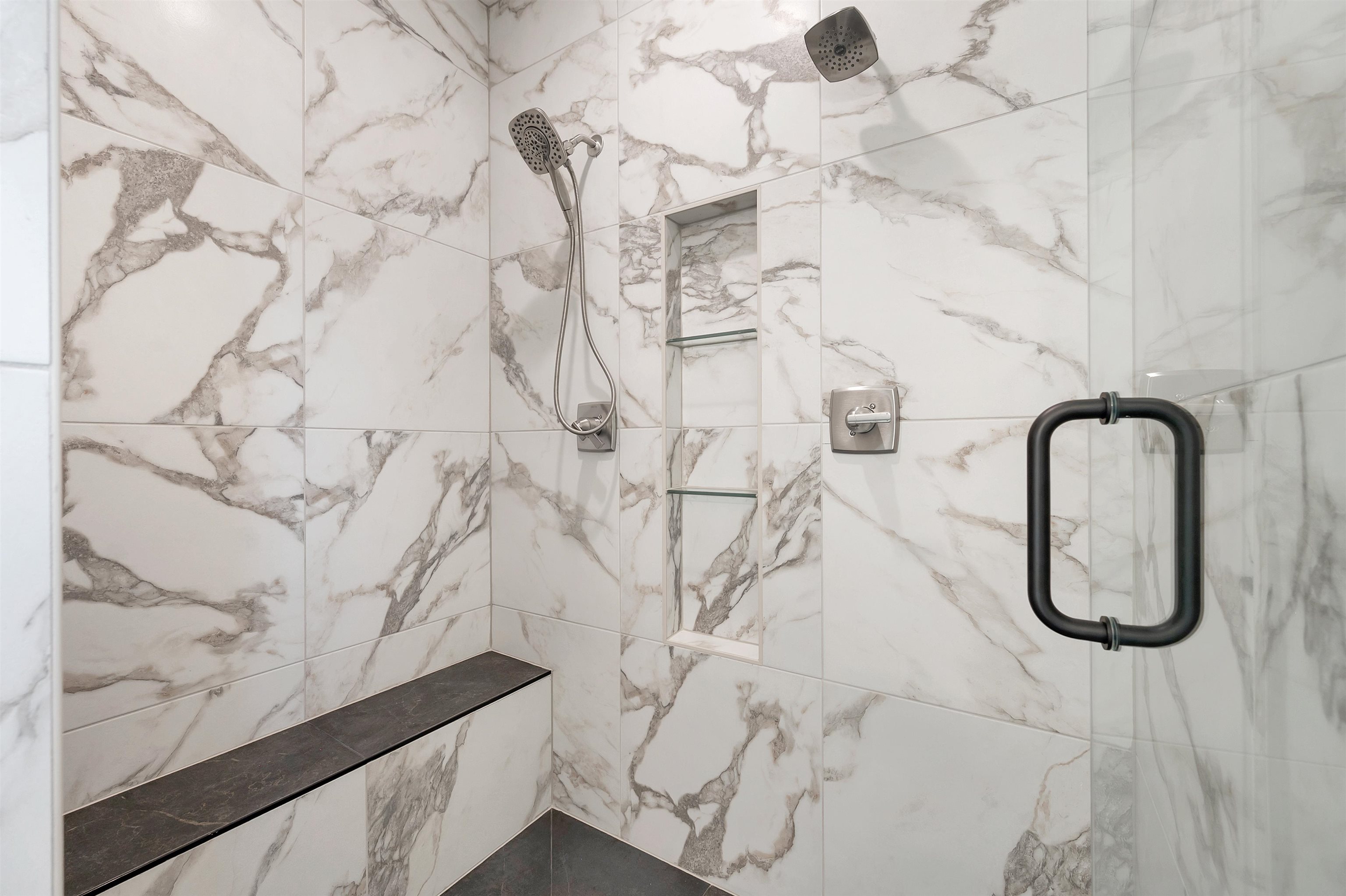 713 Royal Saint Pats Drive Wrightstown, WI 54180 - Photo 19 of 34