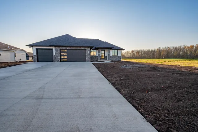 $649,000 | 713 Royal Saint Pats Drive, Wrightstown, WI 54180